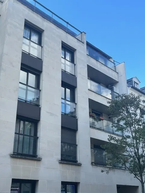 65 m² Apartment near Saint-Mandé Tourelle Metro — photo 4