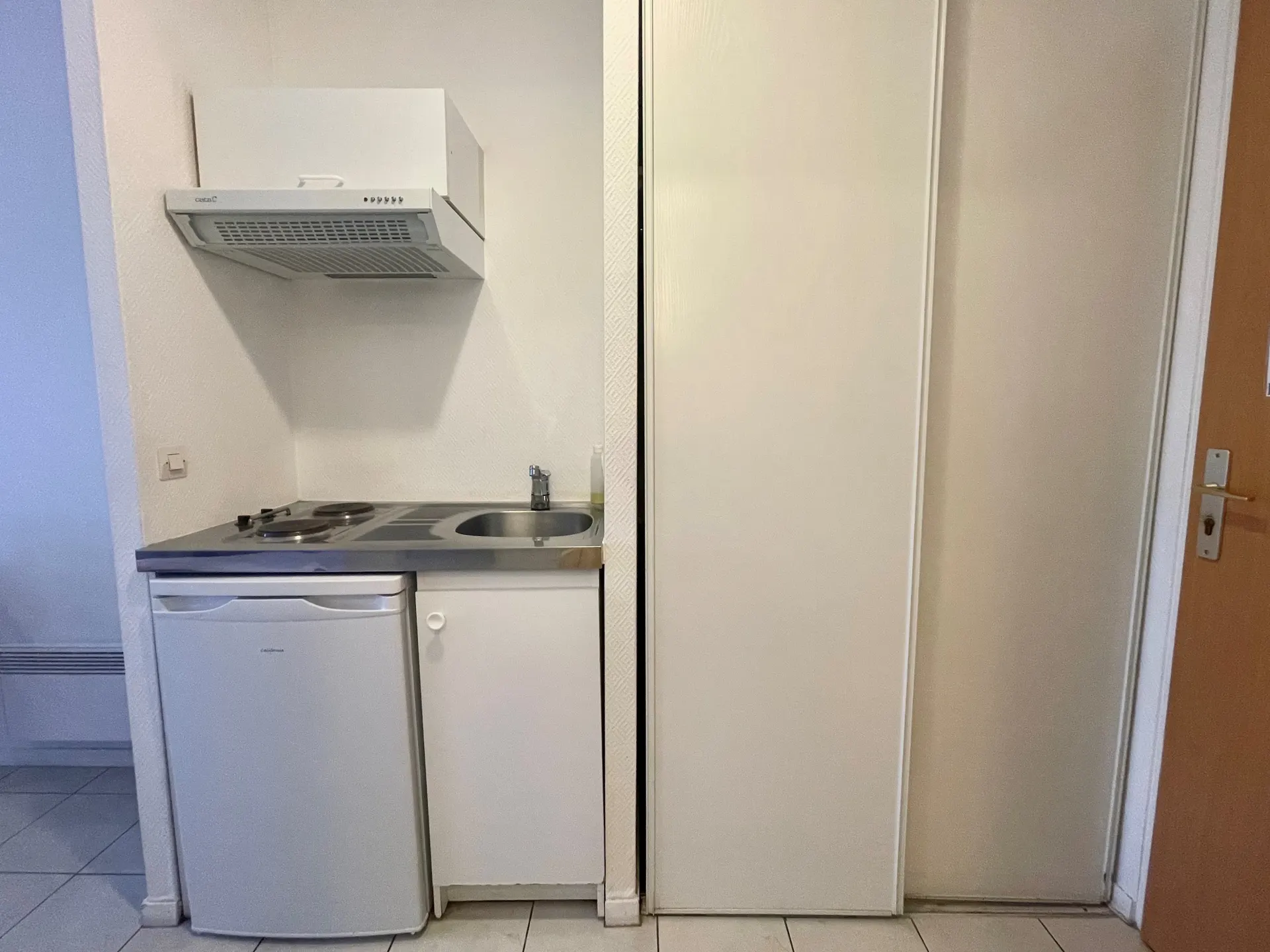 Studio for Students in Saint-Maur-des-Fossés (22.58 m²) — photo 4