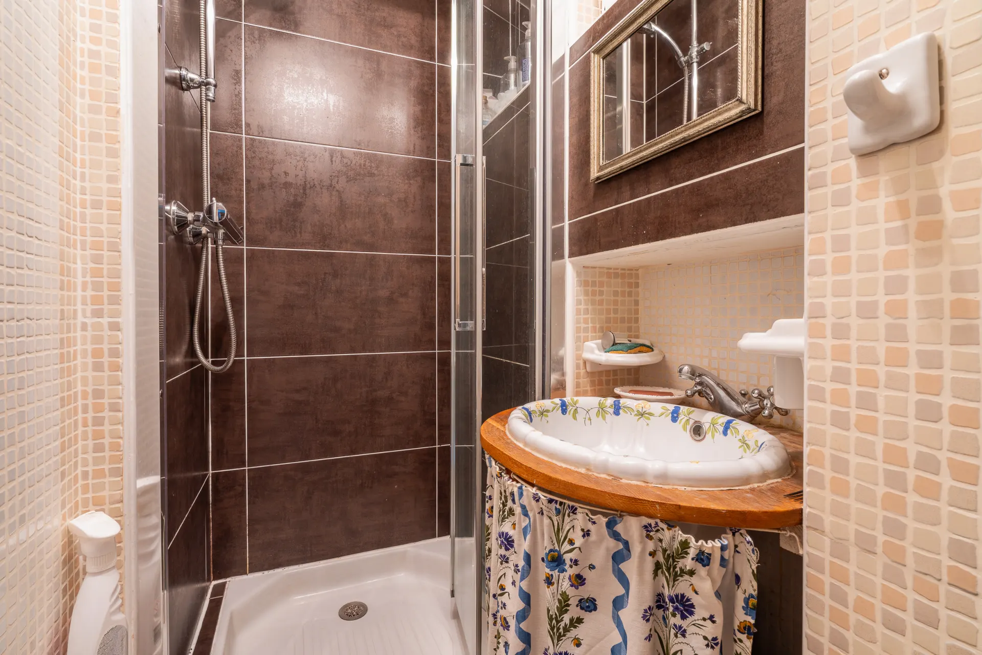 Character Duplex in Historic Building with Courtyard in Vincennes — photo 6