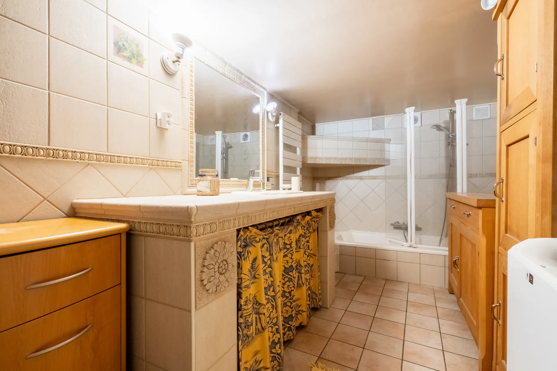 Character Duplex in Historic Building with Courtyard in Vincennes — photo 7