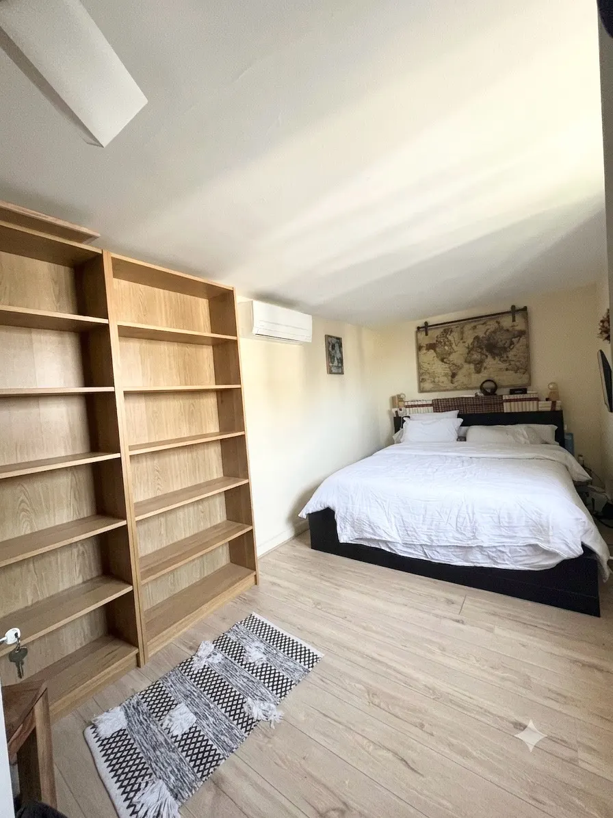 Vincennes Centre-ville   Charmant 2 pièces au dernier étage avec vue sur le Château — foto 4