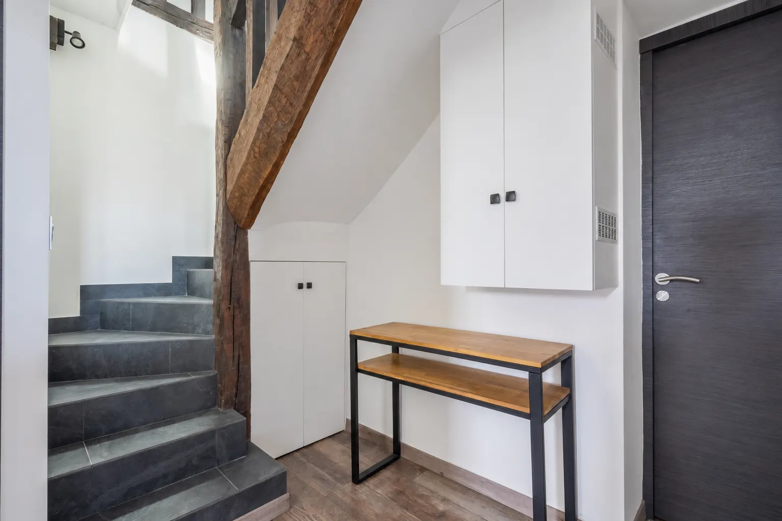 Dúplex en último piso - encanto de lo antiguo y renovación contemporánea — foto 4